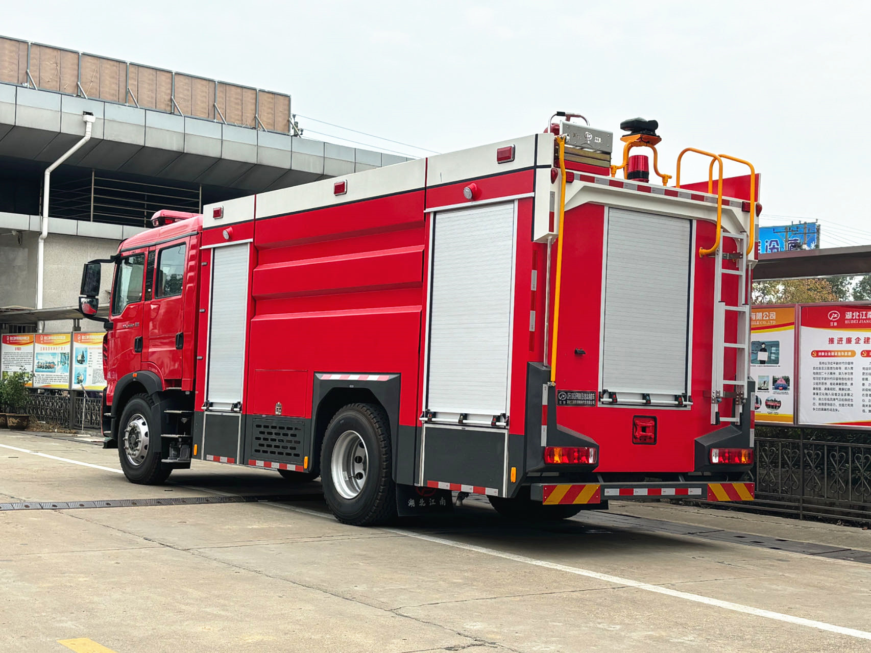 ��������8����������܇